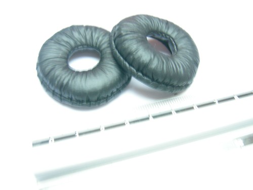 2 Ohrpolster  Kunstleder passend an Jabra  GN9120 ( kleine Form) - Picture 1 of 7