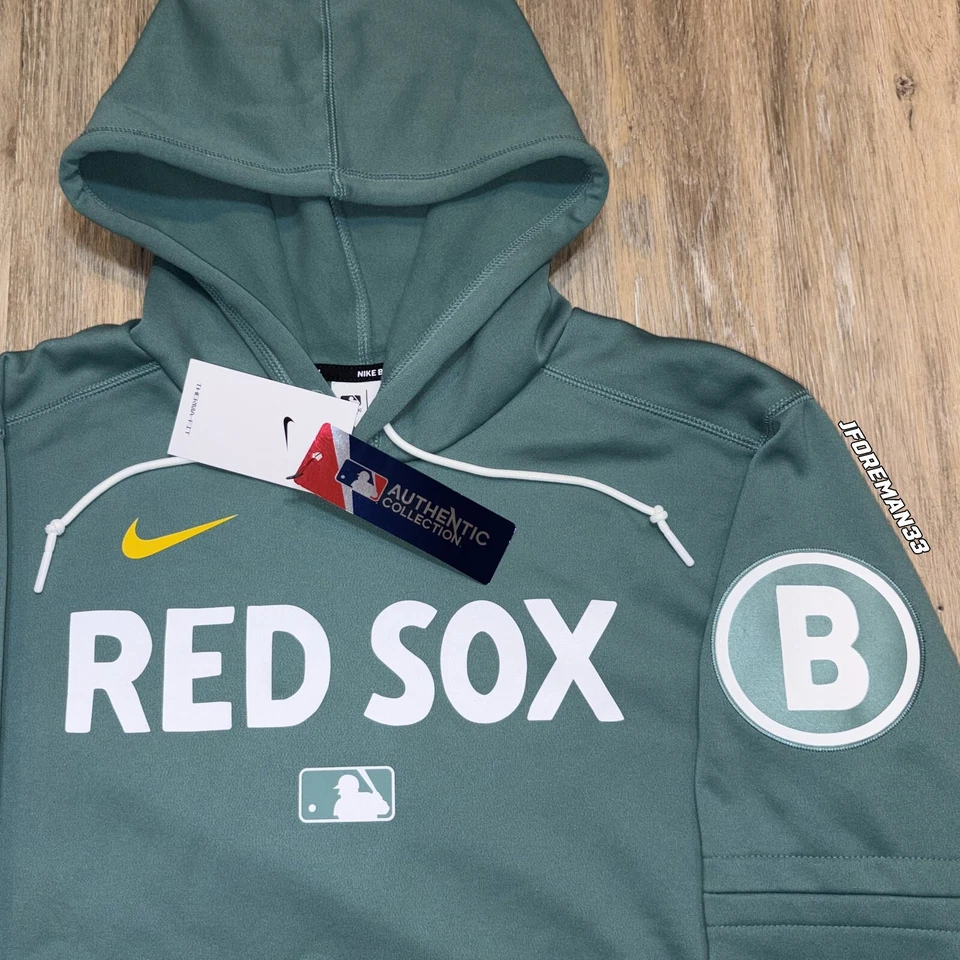 Sudadera con capucha térmica auténtica Nike Boston Red Sox verde Monster City Connect 2025 Foto 3 de 4