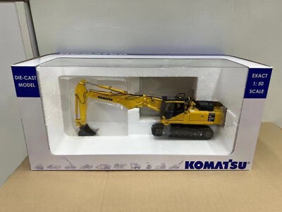 UH 1/50 Scale Komatsu PC450LC Excavator w/Short Boom Diecast