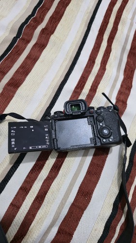 Sony Alpha A9 III Mirrorless Digital Camera 24MP Body Only - Picture 5 of 14
