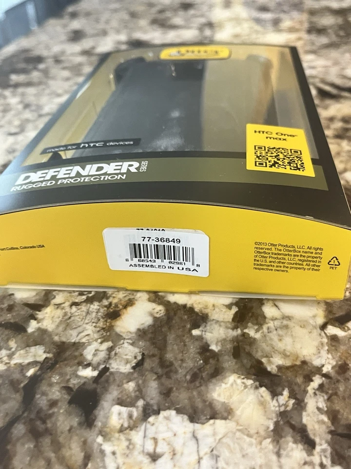 New OtterBox Defender Case W/Belt Holster for HTC One Max Black 77-36849 - Image 3 of 4