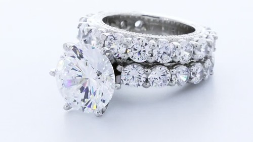 Juego de anillos de compromiso de oro de 14 quilates vintage de diamantes redondos cultivados en laboratorio de 10,33 quilates G SI1 - Vídeo 1 de 1