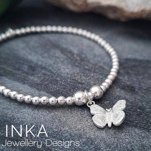 Bracciale Impilabile Inca Argento Sterling 925 Perline Elastiche con Charm Farfalla - Foto 1 di 9