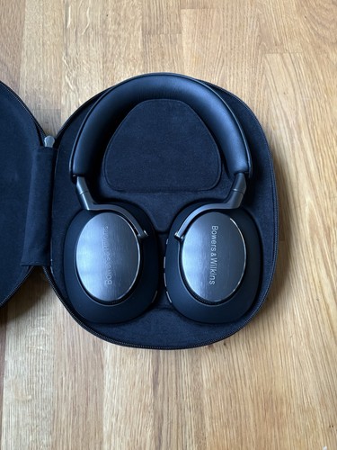 Bowers & Wilkins PX8 Over-Ear Headphones NC Wireless Bluetooth, Black