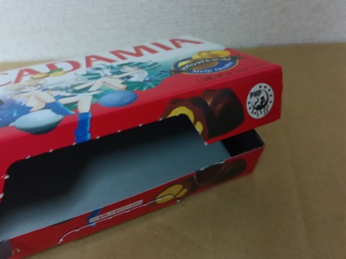 Sailor Moon Chocolate Macadamia Almendra Meiji Caja Vacía ×5 Tipos - Imagen 15 de 24