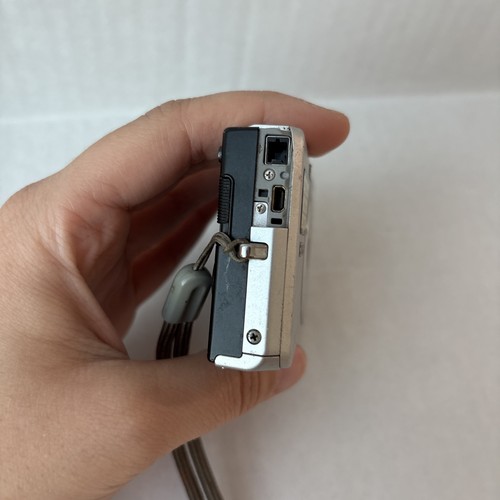 Sony Cyber-Shot DSC-W180 10.1MP Digitalkamera Silber GETESTET gesprungenes Display - Bild 3 von 10