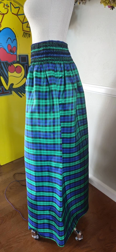 Maxi falda a cuadros vintage de los años 70/80 con cintura ajustada Mkd talla pequeña Foto 3 de 4