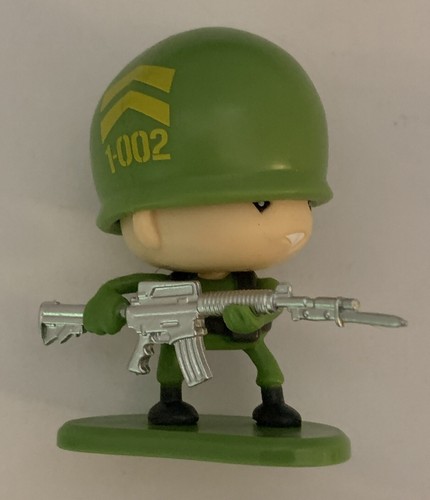 Lot of 5 Awesome Little Green Men Figures Army Soldiers w/ 6 Dog Tags MGA Blue - Picture 2 of 6