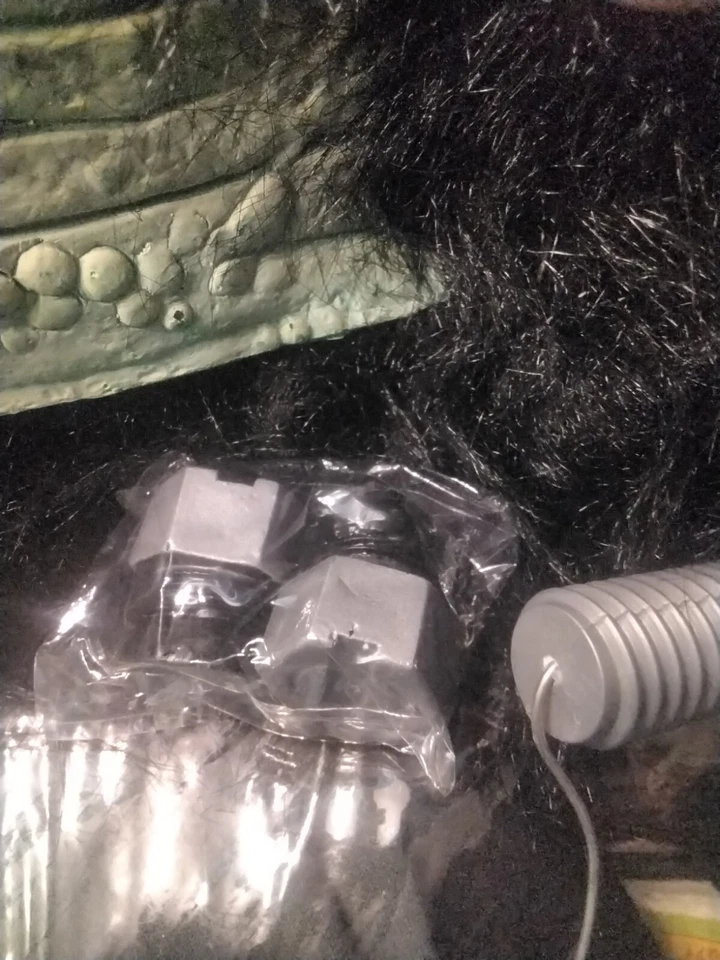 Disfraz Frankenstein de Colección Universal Studios Monstruos Adulto PERNOS CON CABLE SIN PANTALONES Foto 3 de 4