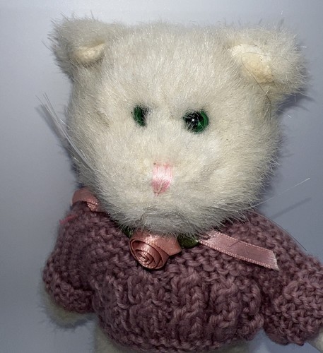 Boyds Bears Plush Cat Chaucer Jointed with Pink Sweater Stuffed Animal - Imagen 2 de 5