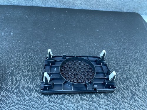✔LEXUS 15-19 RC350 CENTER DASHBOARD SPEAKER COVER TRIM OEM 32K - Picture 2 of 3
