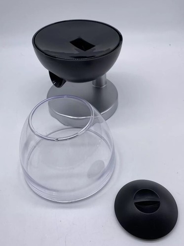 Sharper Image Motion Activated Mini Candy Dispenser TESTED - Picture 6 of 10