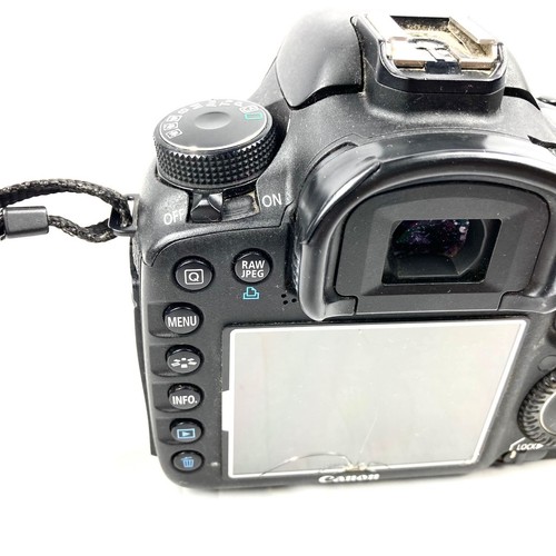 Canon EOS 7D DSLR Camera Body Only For Parts and or Repair - Picture 3 of 12