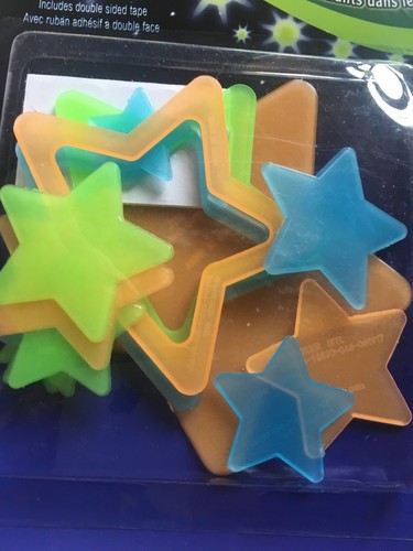BNIP Nuevo Paquete de Estrellas Brillantes en la Oscuridad - 14 Piezas - Varios Tamaños - Imagen 3 de 3