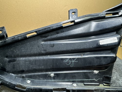 2015-21 Ford Edge SEL Front Bumper Fog Lamp Bezel Cover OEM Fomoco KT4B-15A298 - Picture 6 of 7