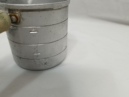 Medida vintage de aluminio estándar de Estados Unidos de 8 oz con mango y cucharas medidoras de 4 piezas - Imagen 7 de 9