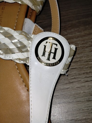 Tommy Hilfiger Thong Sandals Mini Wedge Women's Size 7.5M White & Gold - Picture 2 of 5