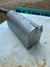 Vintage Unikat US Mailbox Farm Mail Box mit einem geschweißten Rohr Stahlkäfig