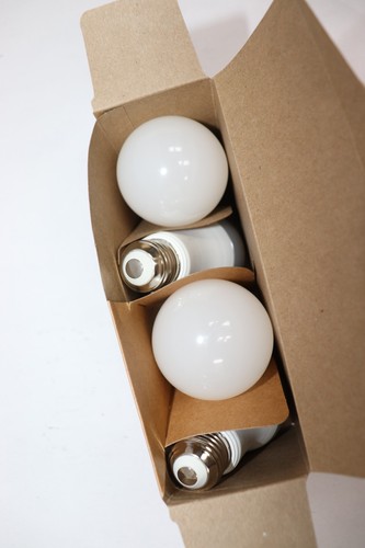 (4-Pk) EcoSmart Non-Dimmable LED Light Bulb Daylight A19 A7A19A100WUL03 - Picture 3 of 3