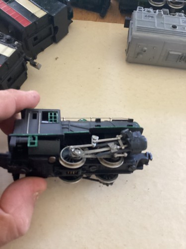 Collection of vintage HO scale locomotives.All untested.Most need work. - Picture 7 of 21