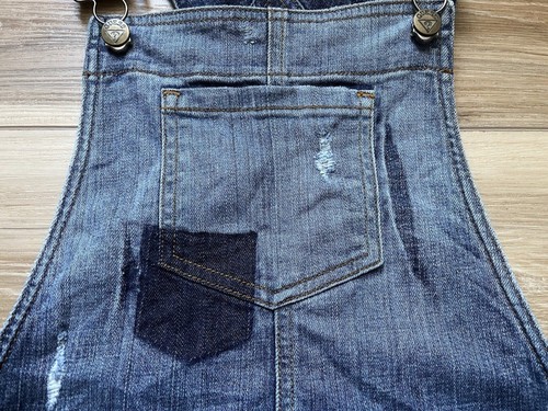 Mono corto Guess Paulette denim desgastado para mujer talla S - Imagen 2 de 20