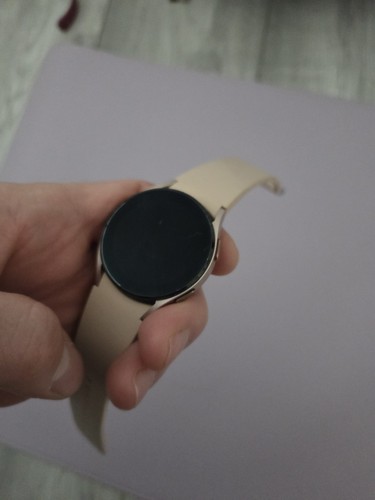 Samsung Galaxy Watch4 - 40mm - Pink Gold Aluminium, Beige Sport -Read desc. - Zdjęcie 16 z 24