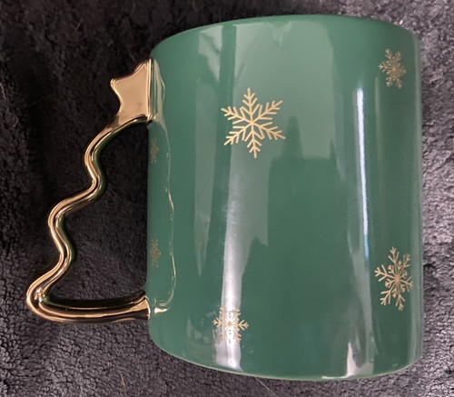 NEW Starbucks HOLIDAY CHRISTMAS TREE + GOLD HANDLE Mug 2025 - Picture 2 of 4