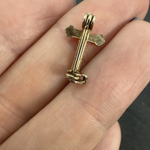 Vintage Mini Gold Tone Cross Catholic Lapel Pin Vest Collectible - Picture 3 of 5