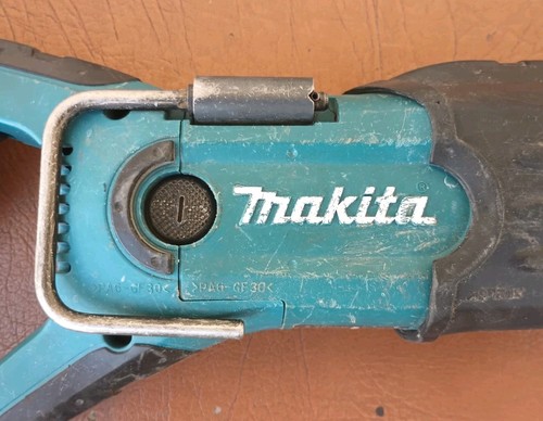 Sierra recíproca inalámbrica Makita BJR181 - 18V LXT de iones de litio - Imagen 14 de 14