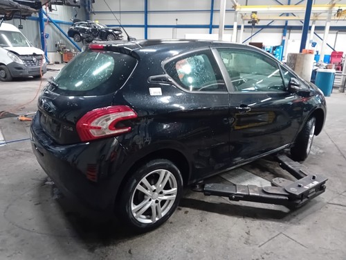 Capot Peugeot 208 magasin I 1.0
