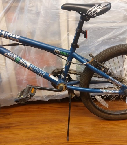 Boys' Thruster BMX Bike 20" w/ Front and Rear Pegs. - Picture 21 of 21