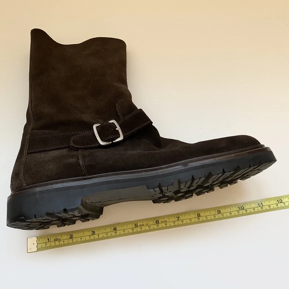 Salvatore Ferragamo suede boots size 7.5 - Image 4 of 4
