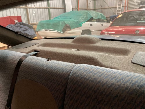 VR Holden Commodore Sedan 1995 Rolling Body - No drivetrain - Very clean example - Picture 11 of 24