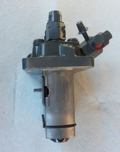 Pompa iniezione carburante Kubota D722 originale OEM usata/ricostruita - Foto 3 di 3
