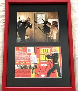 Daryl-Hannah-Uma-Thurman-autographed-signed-auto-Kill-Bill-movie-8x10-framed-JSA
