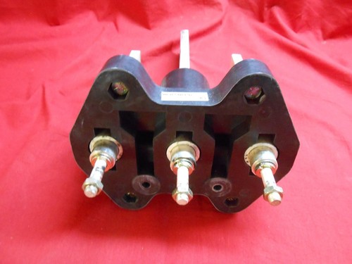 EATON/CUTLER-HAMMER 2614D53G06 SUPPORT BLOCK ASSY 3-POLE (FOR MC BREAKERS) NEW! - Picture 5 of 8
