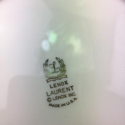 Lot of 3 Lenox Laurent D516 Salad Dessert Plates Discontinued Ivory Swirl Gold - Imagen 2 de 4