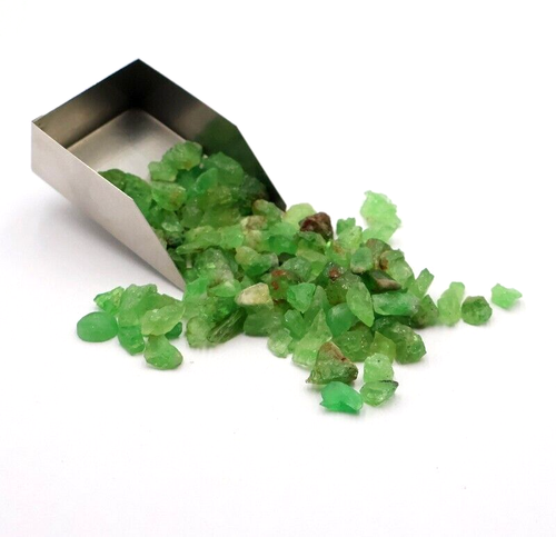 Granate tsavorita natural áspero calidad AAA granate verde áspero fabricación de joyas - Imagen 2 de 4
