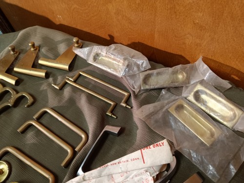 Large Mix Lot Asst. Antique Cabinet Door Drawer Pulls. Brass Mid Cent. Free Ship - Picture 3 of 6