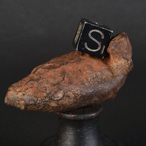 Météorite Gebel Kamil 89,65 g Sidérite Non Groupée Egypte Iron Ung.  - Picture 7 of 11