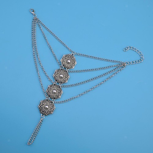Elegant Crystal Finger Ring Bracelet Attached Link Hand Harness Bangle - Picture 3 of 6
