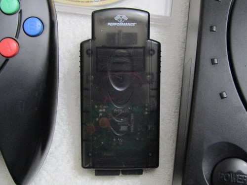 Sega Sports Negro Dreamcast 2 Controladores 1 VMU 4 Juegos Nuevo Sistema Reloj Batería - Imagen 16 de 24