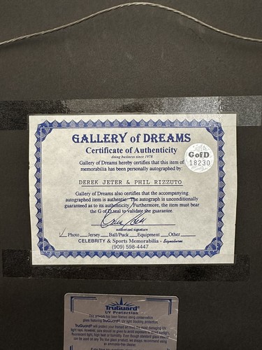 Derek Jeter & Phil Rizzuto Yankee HOF Autograph Framed Picture with Certificate - Picture 7 of 13