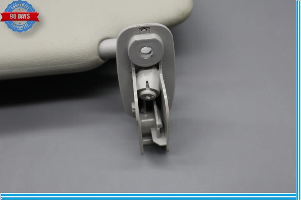 06-13 Audi A3 A3 Quattro Front Right Passenger Side Sun Visor Sunvisor Oem - Image 4 of 4