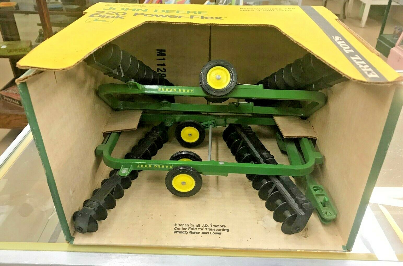Ertl John Deere 220 Power-Flex Disk Stock 583 NIB Ertl John Deere 220 Power-Flex Disk Stock 583 NIB