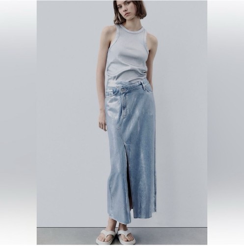 Falda Zara TRF Denim Midi Pequeña Metálica Jean Hendidura Y2K Cyberpunk Streetwear Chic - Imagen 2 de 12