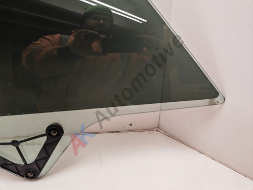 Mercedes E Class Coupe C207 Rear Window Drop Glass Left Passenger - Picture 5 of 8