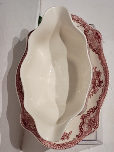 Vintage Johnson Bros. Old Britain Castles Gravy Boat & Underplate. Estate Find. - Picture 3 of 10