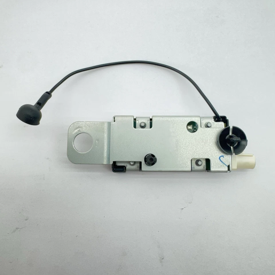 2013 -2019 CADILLAC XTS RADIO ANTENNA AMPLIFIER CONTROL MODULE UNIT OEM 22766327 - Image 4 of 4