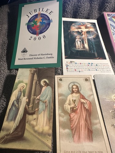 Lot Of 11 Religious items. Prayer Cards, Soil/Mother Theresa, Book, more... - Picture 4 of 24